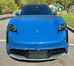 2022 Proc-she Tay-cam 4 Crox Turismo Wagon con Techo Solar, Faros Delanteros, Cámara Trasera 360, Asientos Eléctricos - Product Image 1