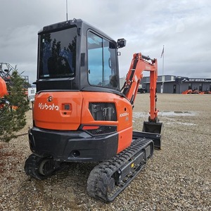 Mini-excavatrice KUBOTA KX033-4 (jusqu'à 12 000 lbs) – Machine de terrassement avec moteur, boîte de vitesses et mini-chenilles - Product Image 3