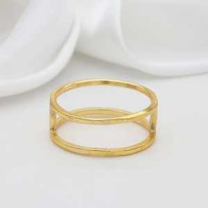 Venta al por mayor de anillos de boda de metal de latón de moda diseño de alambre doble con chapado en oro para reuniones sociales joyería de moda ODM personalizada - Product Image 5