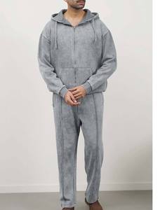 Nuevo Conjunto Deportivo de Dos Piezas de Algodón con Logotipo Bordado, Estilo Urbano, Lavado Ácido, Pantalones Deportivos y Sudadera con Capucha Estampados para Invierno - Product Image 2