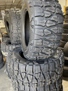 Neumático Radial Sin Cámara New Ridge Grappler 235/55ZR17 con 1 Año de Garantía - Product Image 3