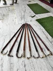 Canne de marche en bois de qualité supérieure, fabriquée à la main, avec poignée en bois - Product Image 4