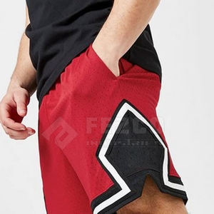 Pantalones cortos de malla de fitness para hombre de diseño personalizado con dos bolsillos laterales profundos estilo casual recortado - Product Image 6