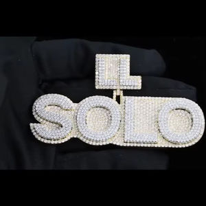 Colgante de Moissanita con Incrustaciones de Diamantes al por Mayor, Modelo 'SOLO', Personalizado, Plata 925, VVS, Dos Tonos, Joyería Hip Hop - Product Image 3