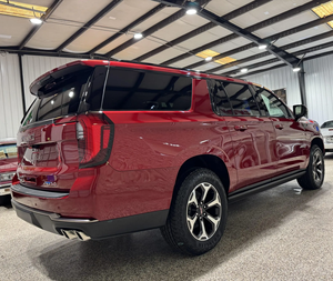 (W&T) รถยนต์มือสอง GMC Yukon XL 4WD AT4 Ultimate TurboDiesel DuraMax 3.0L Inline-Six ปี 2025 รถ SUV สุดหรู - Product Image 4