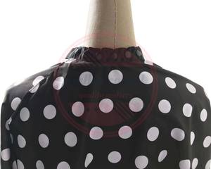 Tablier de coupe de cheveux en polyester LOGO personnalisé Cape de barbier avec imperméable \ Capes de salon de coiffure unisexes - Product Image 6