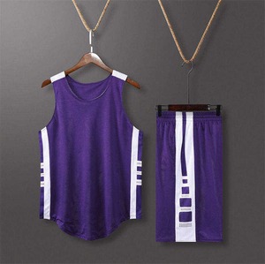 ชุดบาสเก็ตบอลสำหรับผู้ชายชุดทีมคลับพร้อมกางเกงขาสั้น - Product Image 3