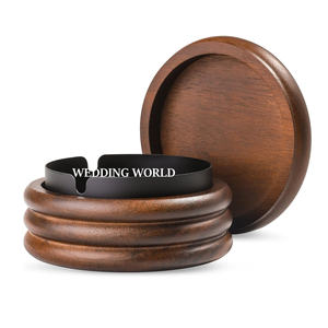 Nuevo diseñador Cenicero de madera Diseño de forma redonda Venta al por mayor Cenicero de cigarrillos de lujo Venta caliente Barware Cenicero de madera de mesa - Product Image 1