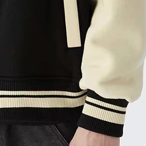 Veste de baseball unisexe de bonne qualité |   Manches en laine/viscose |   Design frontal en patchwork imperméable |   Vente en gros - Product Image 4
