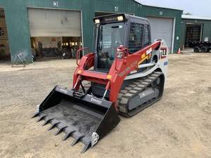 Used Quality Skid Steer TAKEUCHI TL8R2 Skid Steer Loader Ready To Ship <b>World</b> Wide Delivery Skid Steer Loader <b>For</b> <b>Sale</b> - Product Image 6
