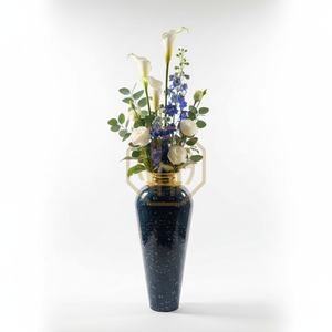 Vase à fleurs en fer forgé artisanal avec détails en laiton, style côtier, œuvre d'art en émail, vase en métal décoratif pour les mariages et la décoration intérieure - Product Image 1