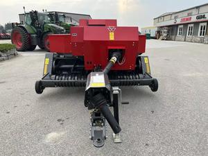 Meilleure presse à balles carrée Massey Ferguson 1842S pour la récolte de céréales, de maïs, de blé, de riz, d'arachides et de pommes de terre - Product Image 4