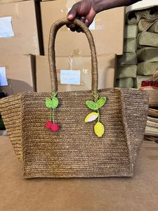 Bolso de Rafia Hecho a Mano con Borlas y Pompones, Diseño de Estrella de Mar y Hojas de Cerezo y Limón, Gran Capacidad, Listo para la Playa - Product Image 3