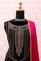 Excellente qualité Winter Collections Designer Velvet Salwar Kameez avec broderie lourde Séquence de 3mm