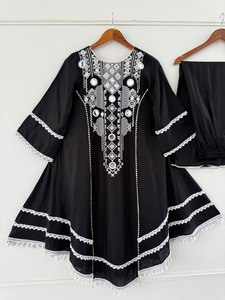 Élégant ensemble Kurti et Plazo 2 pièces en tissu doux confort et charme ethnique adapté au travail porter des festivals et des fêtes - Product Image 3