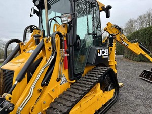 รถตักตีนตะขาบ JCB สีเหลือง เครื่องยนต์ดีเซล แบบตีนตะขาบ สำหรับงานก่อสร้าง - Product Image 6
