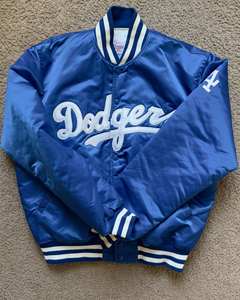 เสื้อโค้ทหนังขนสัตว์ปักลายตัวอักษรแขนเสื้อแจ็กเก็ตวิทยาลัยแบบกำหนดเอง - Product Image 4