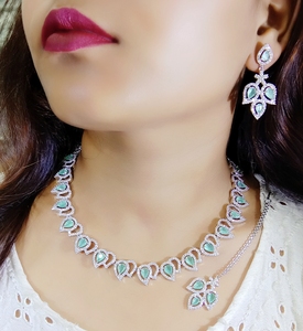 Ecstatic Handmade Brass <b>Choker</b> Necklace Set With AD Stones For Weddings Engagements Anniversaries Parties Great Gift Idea - Product Image 6