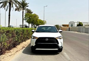 USATO 2023 Toyota Corolla Cross XLE 2.0L (169 CV) 4 cilindri 4x2 2 assi Benzina Trazione Anteriore Cambio Automatico Guida a Sinistra - Product Image 2