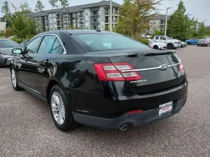 Ford Taurus SEL 2016 - Product Image 4