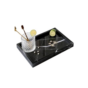 Nouvel arrivage Vaisselle à la recherche de plats Plateaux de service en métal fabriqués à la main Forme personnalisée Plateau de service pour hôtel - Product Image 1