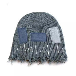 Chapeau beanie sans revers en acrylique délavé tendance avec des patchs d'étiquettes personnalisés pour hommes et femmes, chapeaux tricotés d'hiver - Product Image 2