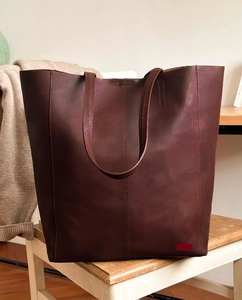 Bolso de hombro de cuero genuino Vintage de alta calidad para mujer Estilo de dama de moda para uso diario con forro de poliéster - Product Image 5