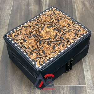 Boîte à bijoux de voyage en cuir véritable usinée à la main avec logo personnalisé Offre Spéciale - Product Image 1