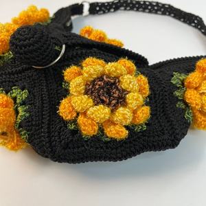 Hot-selling Wholesale Custom Handmade Crochet Sunflower Decorative <b>Clutch</b> Bag for Women's Everyday Use - Product Image 3