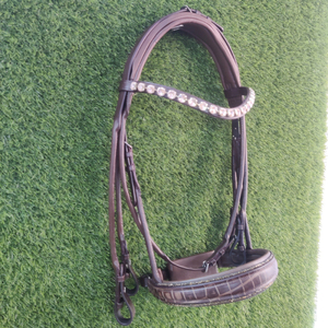 Bride de cheval en cuir roulé italienne importée de qualité supérieure équine avec fronces roulées et équipement pour cheval à muserolle en cuir verni - Product Image 1