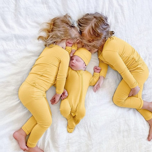 Pyjamas au design unique pour enfants Ensemble de vêtements pour garçons Vêtements de nuit pour enfants Vêtements d'hiver Ensemble de pyjama pour enfants - Product Image 1