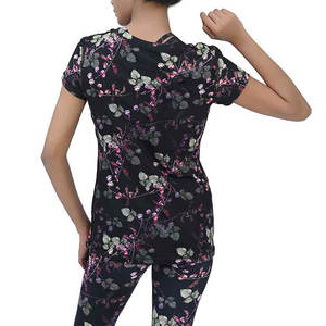 T-shirt Boxy en maille athlétique décontracté pour femmes été en gros maillot court en polyester à motif solide sublimé avec logo teint en plaine - Product Image 5