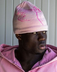 Gorro multicolor con estampado de logotipo personalizado 2025, gorros de punto Jacquard sin puños Jacquard para hombre con diseño elegante - Product Image 3