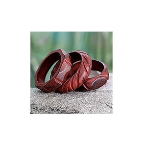 Bracelets en bois naturel avec un attrait écologique, finition de qualité supérieure, design imperméable, cadeau d'affaires pour femmes - Fabriqué par Apex Align - Product Image 1