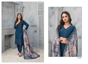 Silhouette droite de marque de haute qualité Shalwar Kameez pour les femmes pakistanaises vêtements d'hiver tissu de base vêtements brodés - Product Image 3