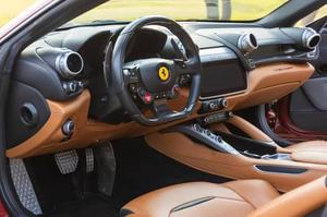 Meilleures ventes 2018 F E R R A R I GTC4LUSSO T 602-HP TWIN-TURBO V8 - Product Image 2