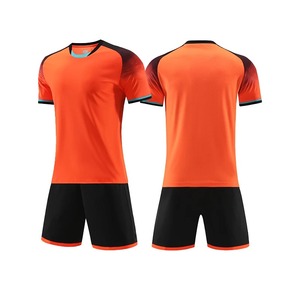 Personalizable Hombres Mujeres Niños Adulto Fútbol Jersey Conjunto Uniforme de Fútbol Kits con Camisa y Pantalones Cortos Ropa de Fútbol Trajes de Chándal - Product Image 6