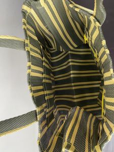 Grands sacs à provisions écologiques en polypropylène recyclé sac à linge réutilisable en plastique durable fabriqué en Inde - Product Image 3