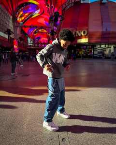 Fabricante personalizado Streetwear Vintage Boxy Fit sol desteñido ácido lavado algodón pesado recortado sudaderas con capucha de diamantes de imitación para hombres - Product Image 1