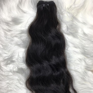 Venta al por mayor de cabello humano virgen indio Remy con cutícula alineada, sin procesar, natural, de templo, con doble trama a máquina. - Product Image 1