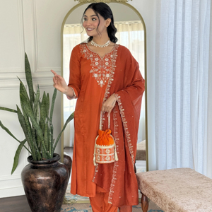 Pure Viscose Broderie Travail 3 Pièces Kurti Ensemble & Kurta Pantalon Dupatta Ensemble Dames Kurtis pour Femmes en Inde Ethnique est 2025 - Product Image 1