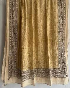 Écharpe imprimée à la main en coton 100% fait à la main Écharpe traditionnelle de Jaipur Écharpe Boho Chic légère et douce en coton - Product Image 1