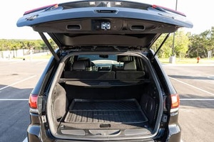 Jeep Grand Cherokee 2018 Más Vendido, 4WD/AWD V8 Automático de 8 Velocidades - Product Image 6