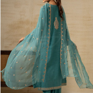 ชุดสูทปักลายพรีเมียมสำหรับผู้หญิง ขายตรงจากโรงงาน ชุดสูทปักลายแฟนซี เสื้อผ้าแฟชั่นสำหรับผู้หญิง ชุดสูทดีไซเนอร์ - Product Image 3