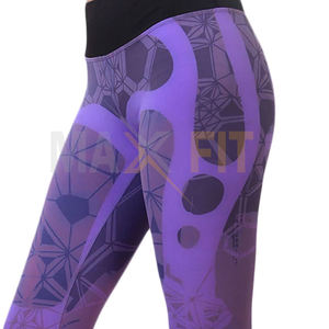 2026 Custom High Quality Women's Fitness <b>Leggings</b> <b>Top</b> Design High-Waist Striped <b>Legging</b> Casual Style - Product Image 4