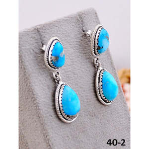 Boucles d'oreilles pendantes artisanales du Sud-Ouest en argent sterling et cuivre, avec perle religieuse et diamant, pour femme - Product Image 3