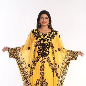 Caftans islamiques en Georgette brodée jaune avec travail Zari - Product Image 1