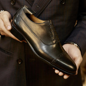 Zapatos de Vestir de Cuero para Hombre con Paneles Elásticos y Tacón Resistente al Desgaste - Product Image 3