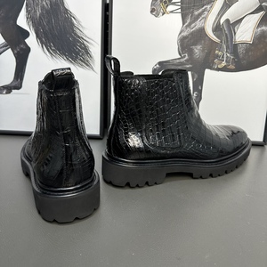 Bottes pour hommes en cuir de crocodile 100% - Cuir de crocodile de qualité supérieure - Bottes Chelsea personnalisées pour hommes - Chaussures de mode pour hommes - Chaussures de ville pour hommes - Product Image 4