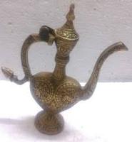 Ensemble en laiton décoratif vintage arabe Dallah Aftaba et verres à vin avec motif ondulé pour café et thé